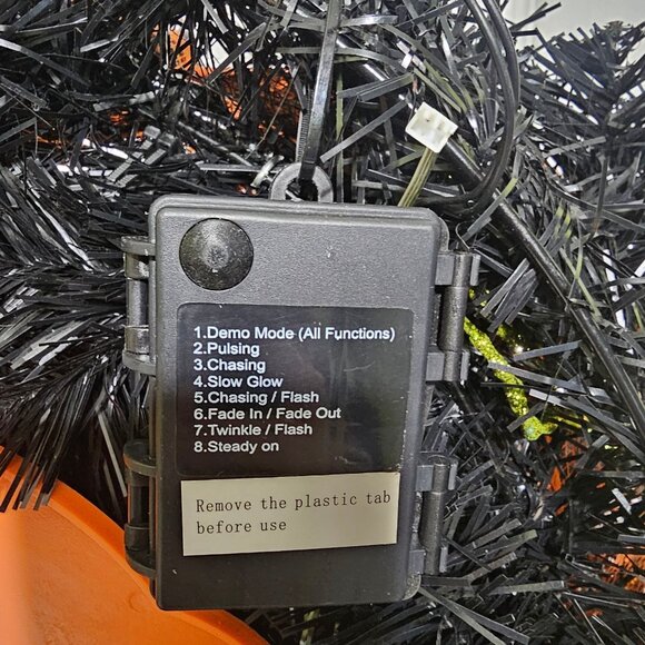 Halloween Wreath Witch Hat Door Decor Light Up Purple Pumpkins Spooky Handmade - Picture 9 of 9